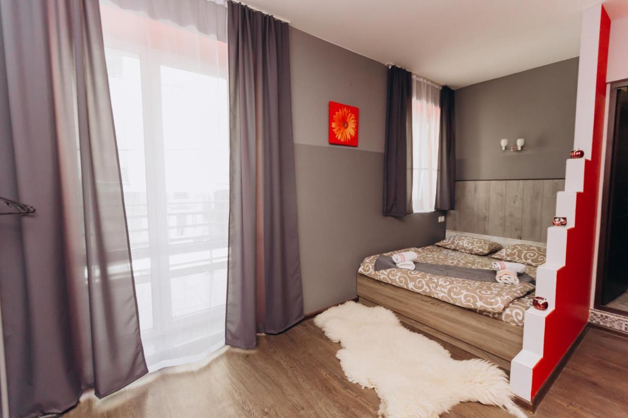 Затишні Apartments Ivano-Frankivsk Ngoại thất bức ảnh
