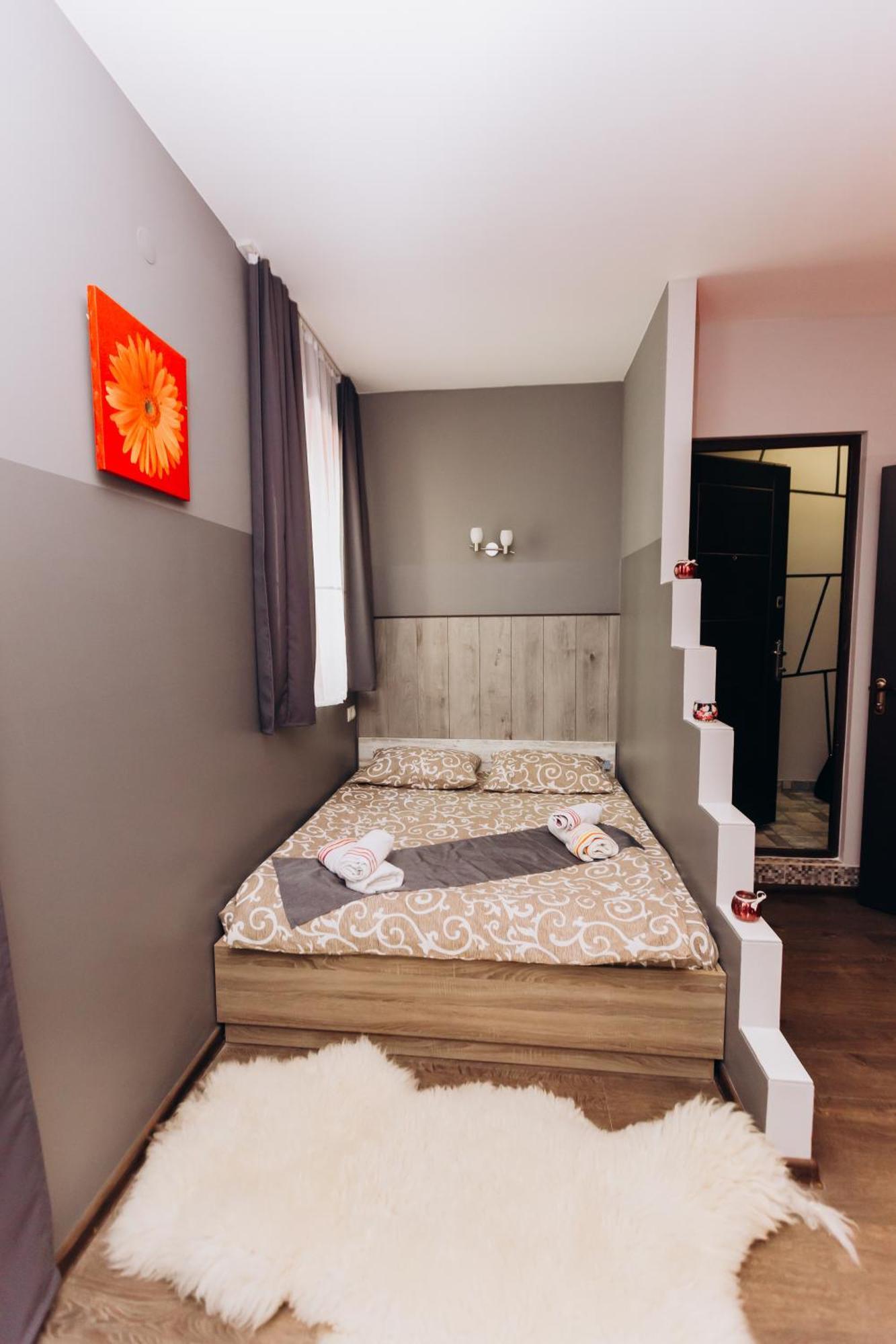 Затишні Apartments Ivano-Frankivsk Ngoại thất bức ảnh
