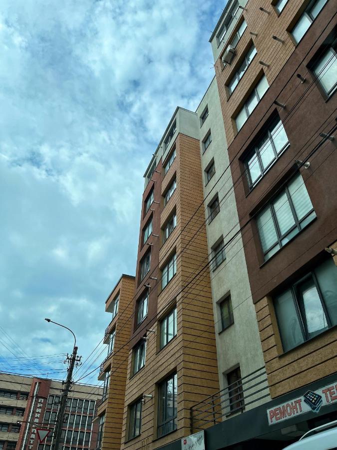 Затишні Apartments Ivano-Frankivsk Ngoại thất bức ảnh